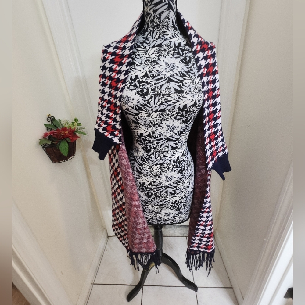 Houndstooth  thick soft material wrap poncho lpng line with arm hole OS